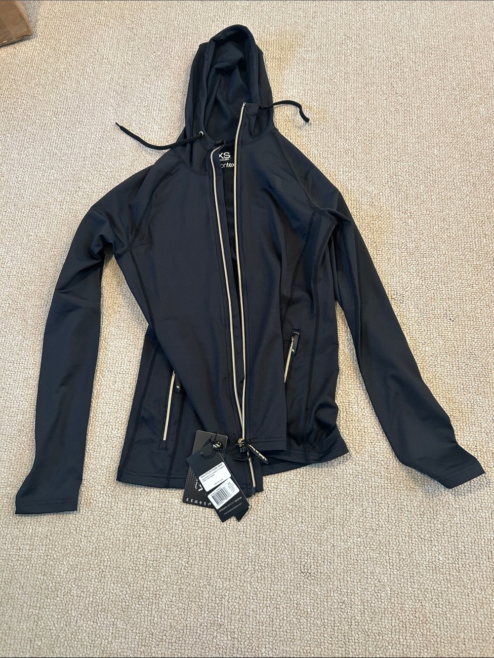 NWT Back on Track iontex Alissa hoodie, black